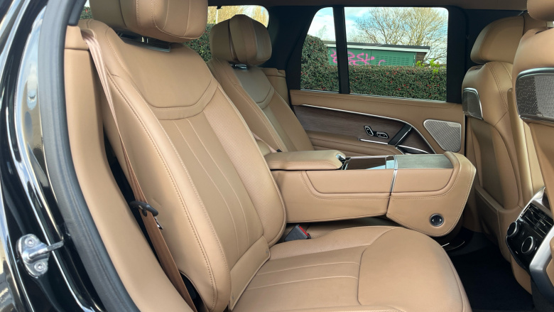 Land Rover Range Rover 3.0 P550e Autobiography 4dr Auto Estate